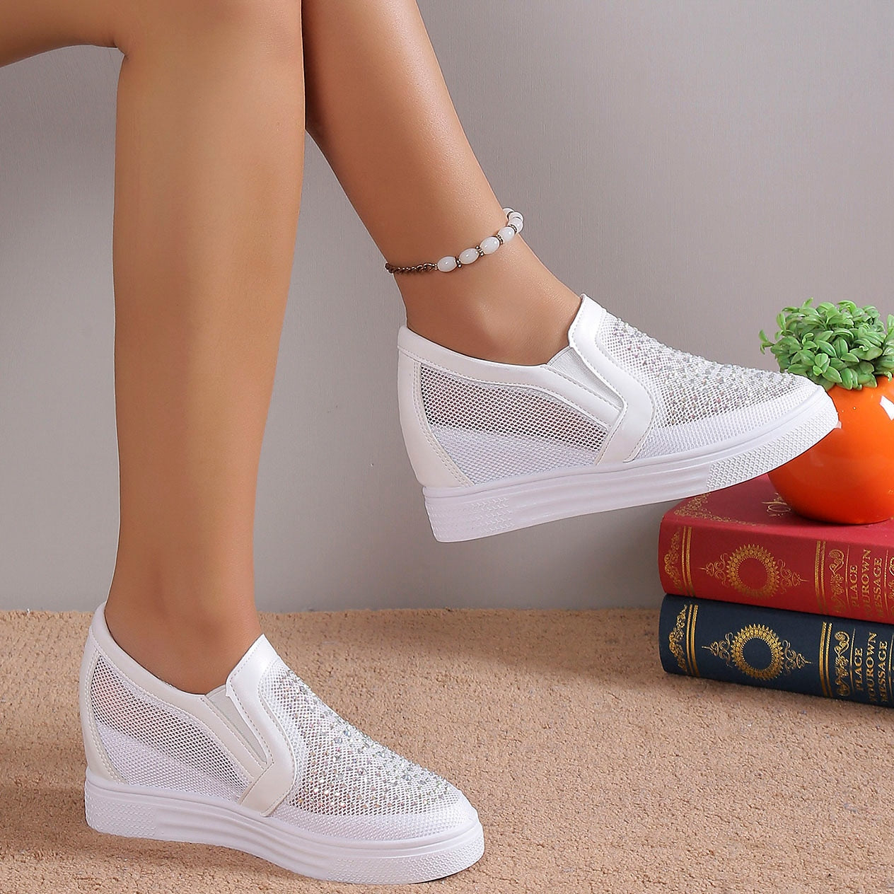 Eliana™ | Dames Sneakers met Witte Kristallen