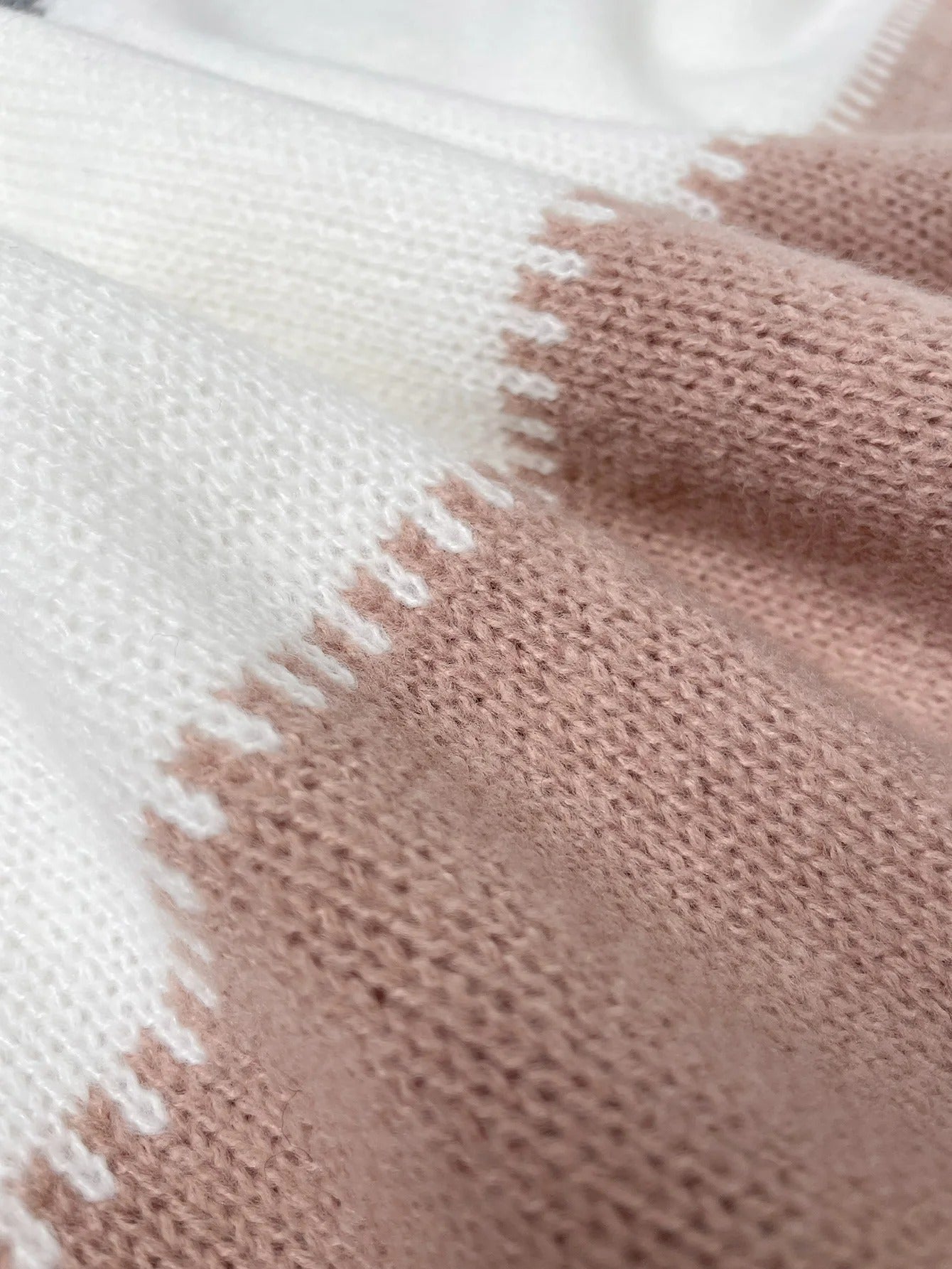 Jade - Comfortabele moderne trui