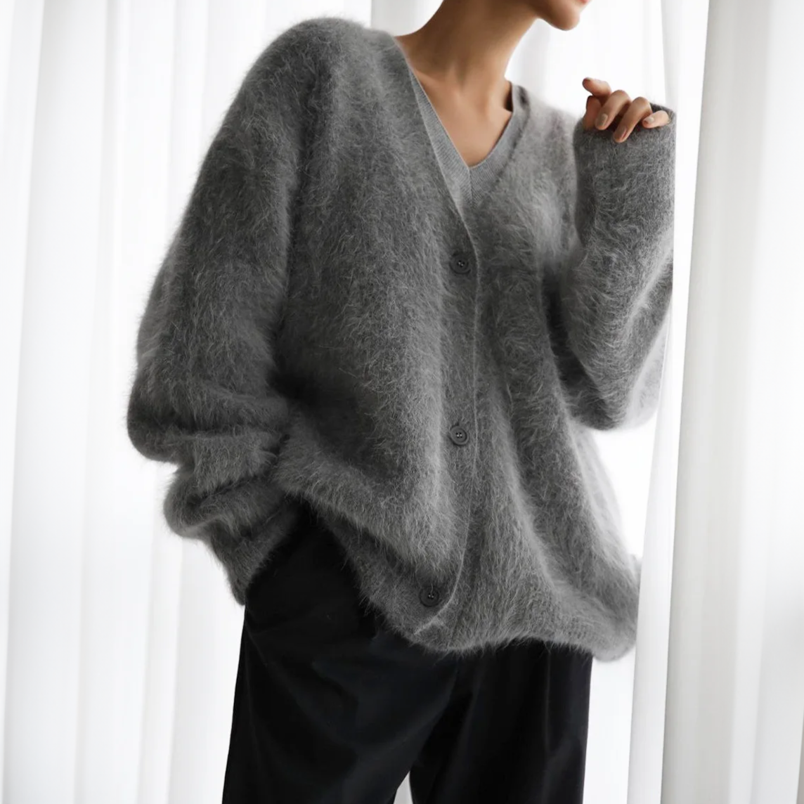 Dahlia - Oversized Elegante Cardigan
