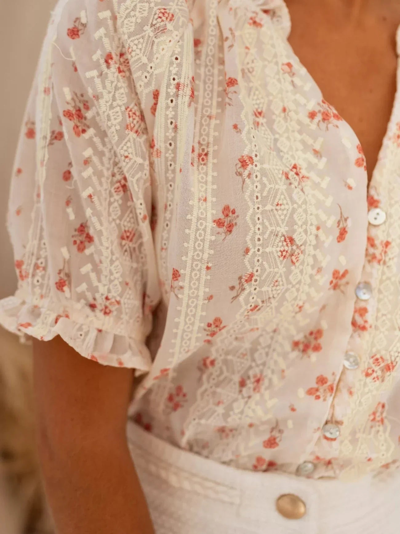Elina™ | Bloemenblouse