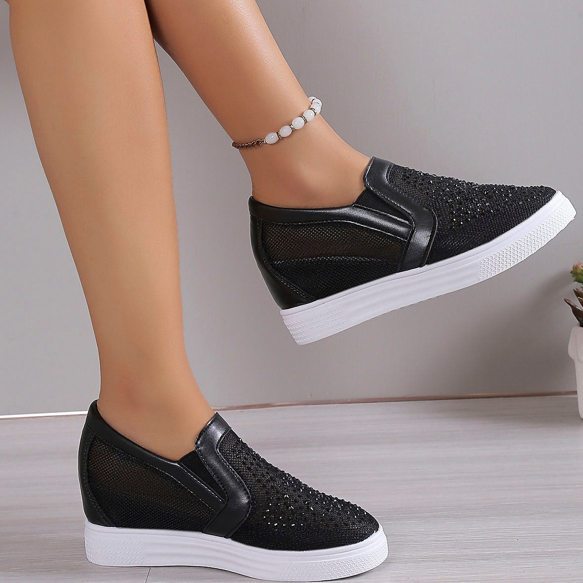 Eliana™ | Dames Sneakers met Witte Kristallen