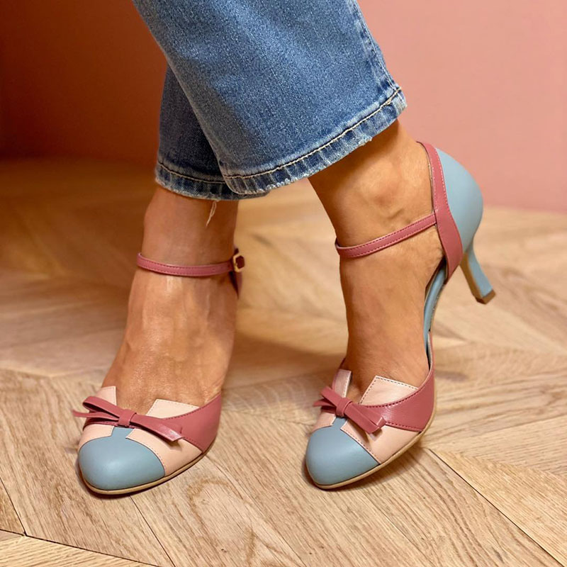 Bellarosa | Kleurrijke sandalen met knoop en bandje, met ronde punt