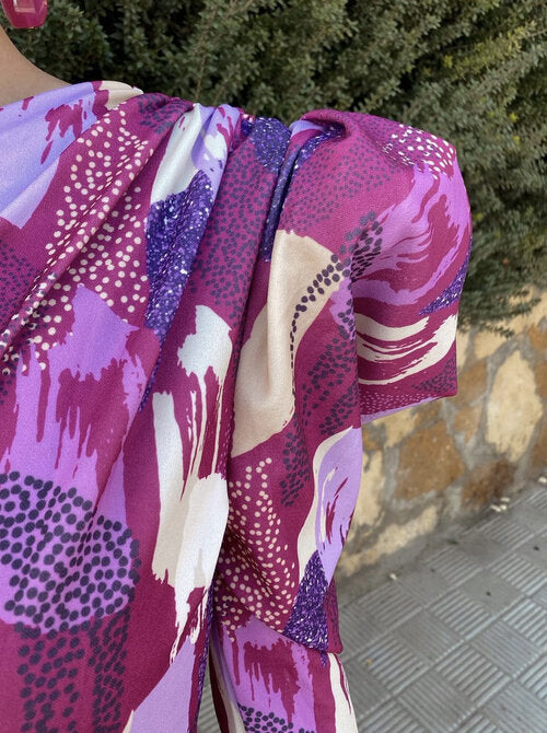 Yllana™ | Midi Lila Jurk met Één Schouder en Ballonmouwen